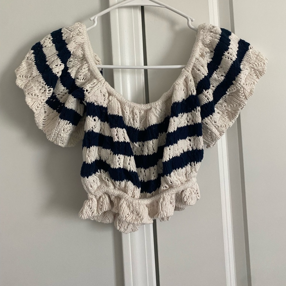 Selling a Zara Crochet Knit Cropped Top!